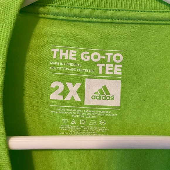 EUC Lot of 2 Men’s Adidas Tees Size XXL - Picture 5 of 6